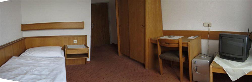 Hotel Kleinmuenchen Линц Екстериор снимка