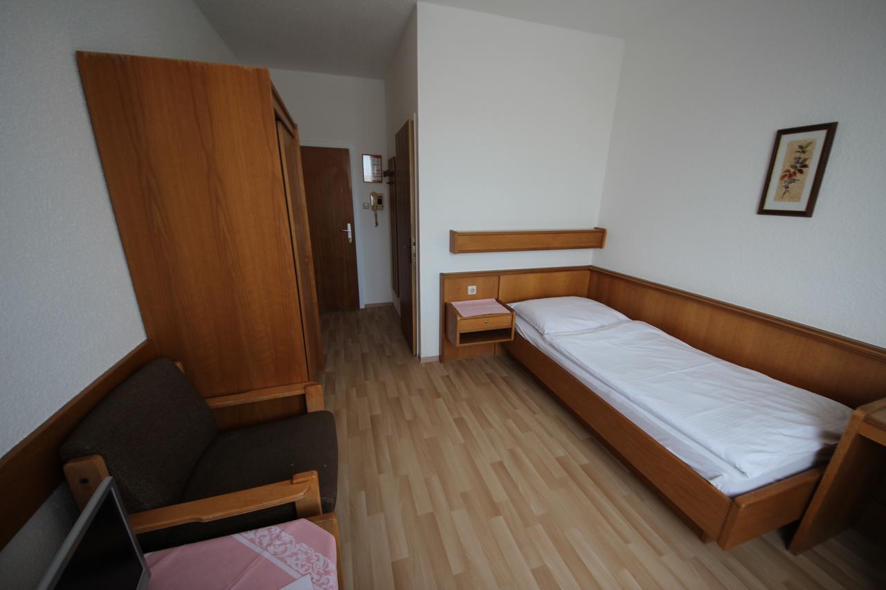Hotel Kleinmuenchen Линц Екстериор снимка