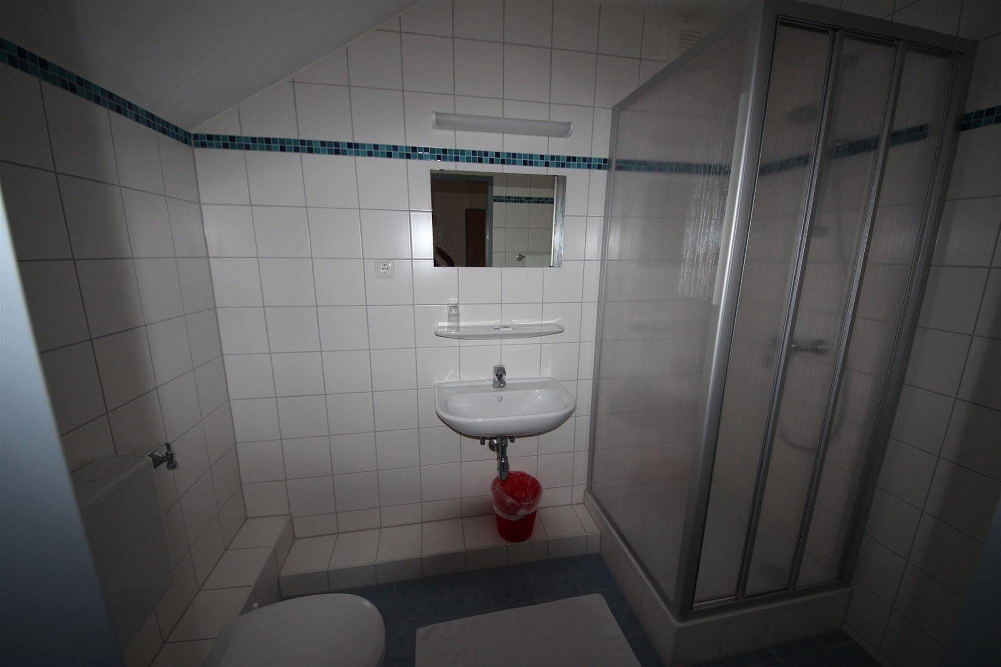 Hotel Kleinmuenchen Линц Екстериор снимка