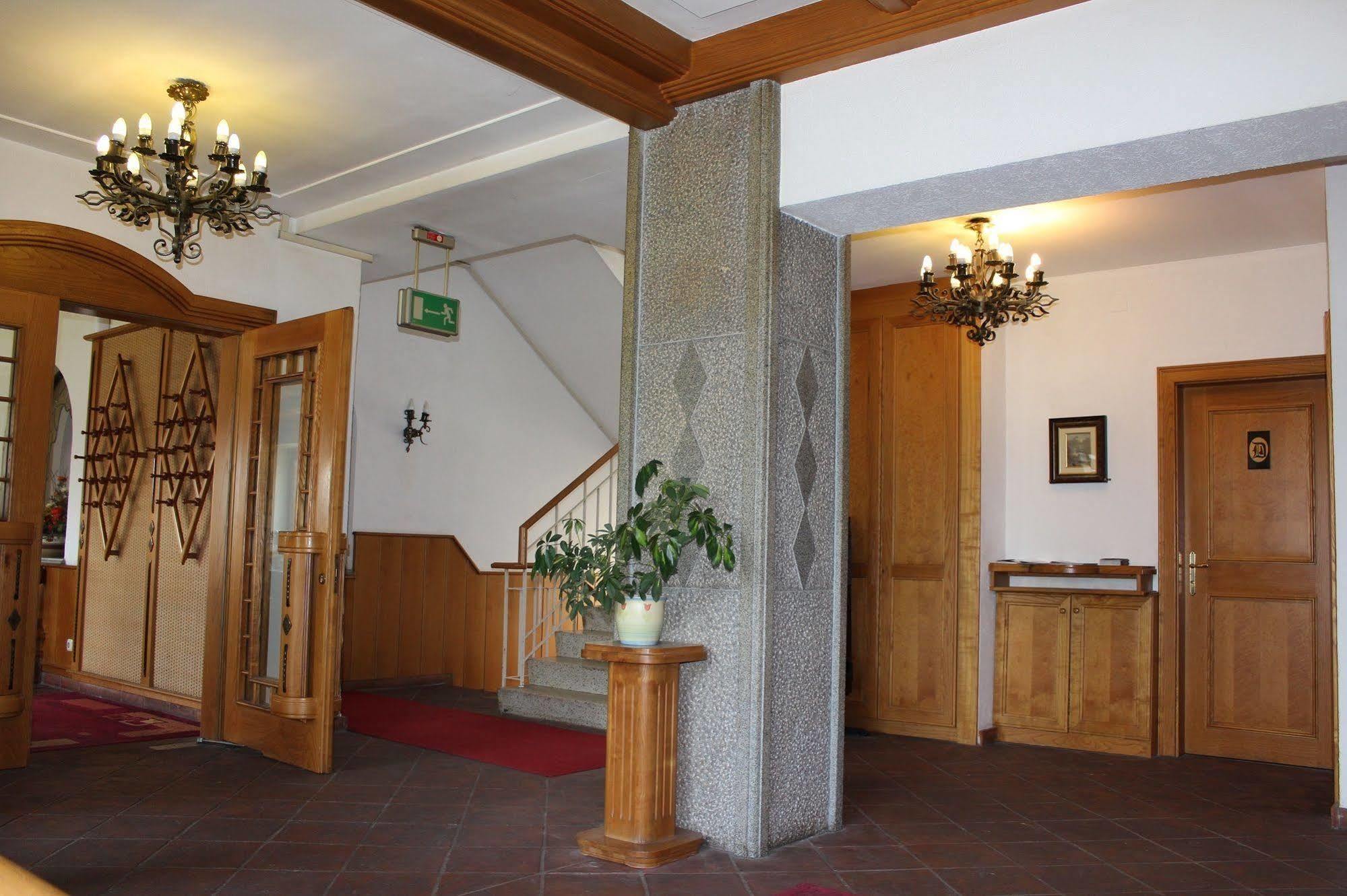 Hotel Kleinmuenchen Линц Екстериор снимка