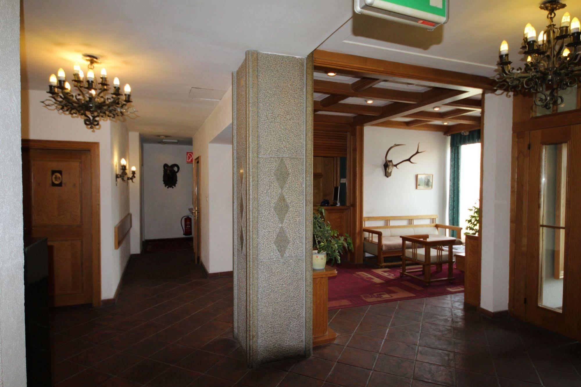 Hotel Kleinmuenchen Линц Екстериор снимка